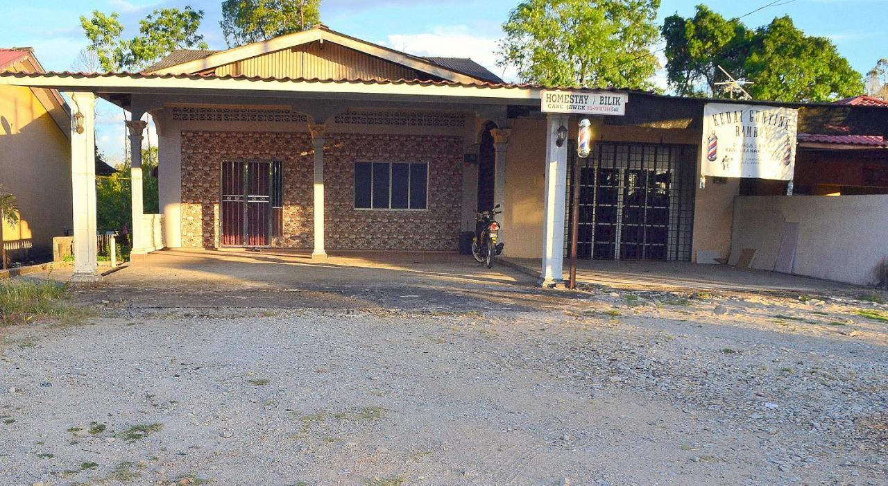 Homestay Jertih Besut Terengganu Extérieur photo